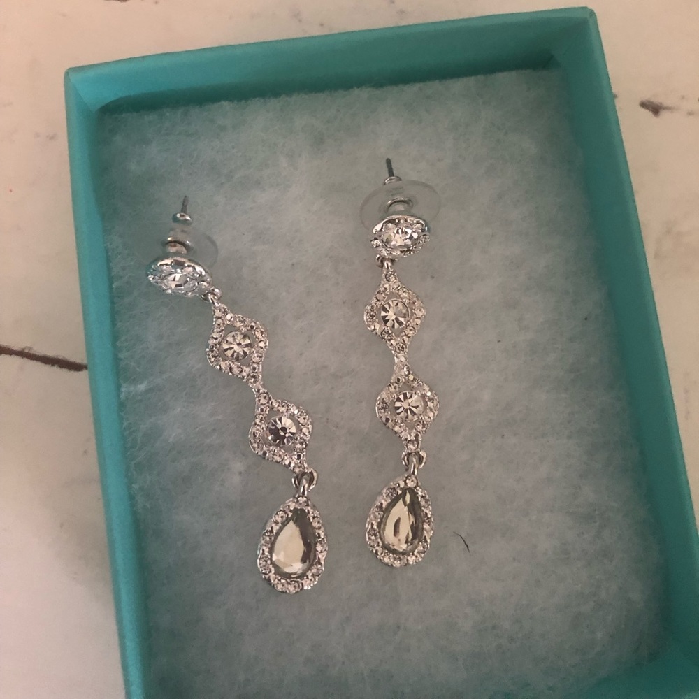Super sparkle! Bridal earrings